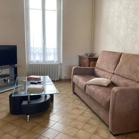 Charmante Mancelle A Louer Pour Evenement Circuit 24h *